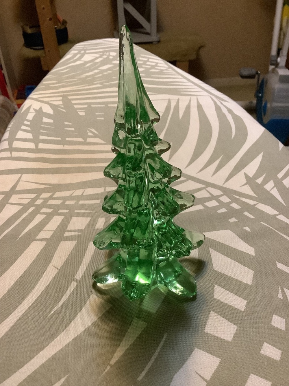 ENESCO CHRISTMAS TREE GREEN GLASS ATTRACTIVE LIKE NEW